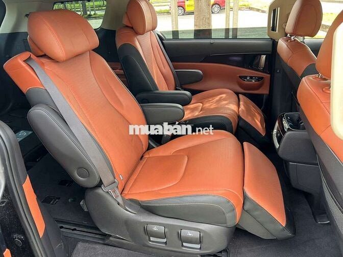 2023 Premium 2.2D 7S - 71000 km