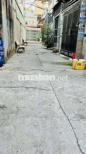 BÁN NHÀ LÊ VĂN KHƯƠNG Q12, Ô TÔ ĐỖ CỬA, DT 66M²(5.6×13),3PN, NHÀ BTTCT
