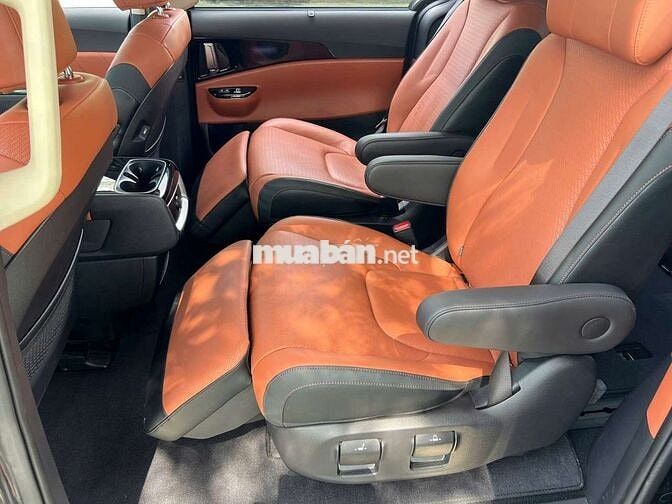 2023 Premium 2.2D 7S - 71000 km