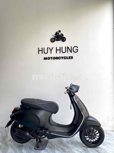 vespa print đen nhám