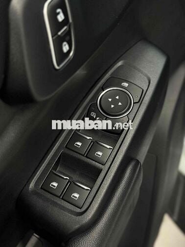 Ford Ranger 2024 XLS 2.0 4X2  - 34000 km -Mới tinh