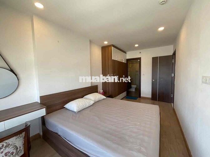 CHO THUÊ CĂN HỘ 2 PHÒNG NGỦ TẦNG CAO VIEW BIỂN