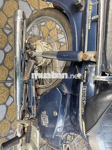 cần bán xe custom 70 như hình nguyên rin