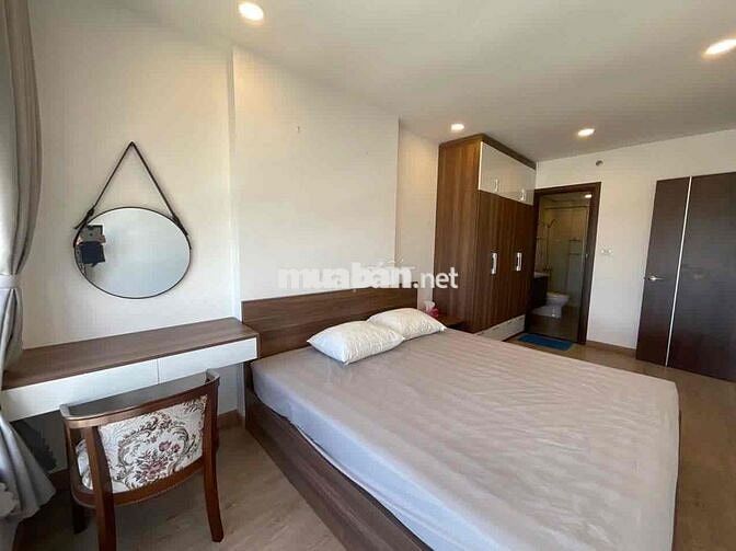CHO THUÊ CĂN HỘ 2 PHÒNG NGỦ TẦNG CAO VIEW BIỂN