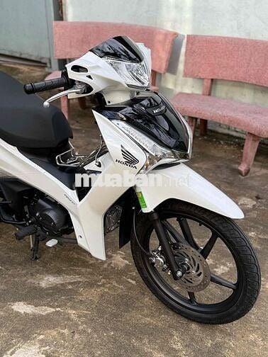 🌈 Future Led Trắng Đen 8/2025–Chạy Lướt 1.000km
