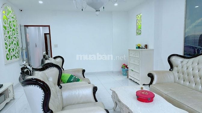 Cần cho thuê Nhà Nguyên Căn 3 Lầu có FULL nội thất Như Hình ở KDC 13E 
