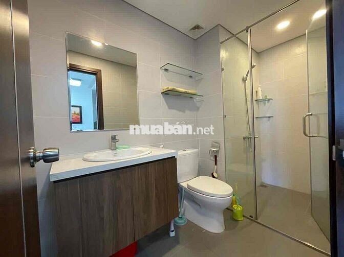 CHO THUÊ CĂN HỘ 2 PHÒNG NGỦ TẦNG CAO VIEW BIỂN