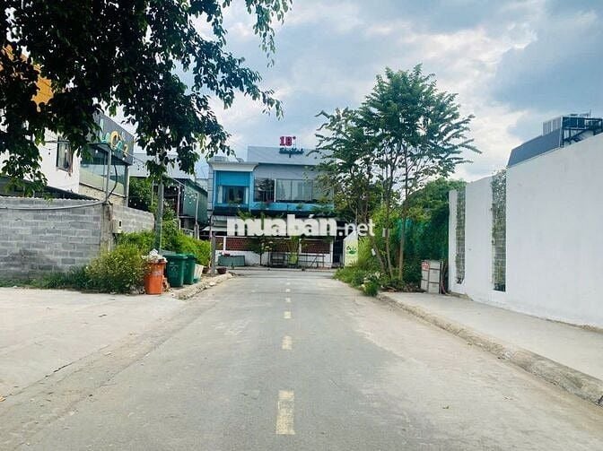 Bán nhà MT nguyễn trãi p2,q5. Kinh đô thời trang