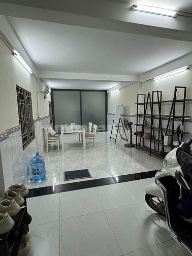 BÁN NHÀ HẺM Ô TÔ DẠ NAM - SÁT Q1 CÁCH CHỢ BẾN THÀNH CHỈ 3km, GIÁ 7 tỷ 