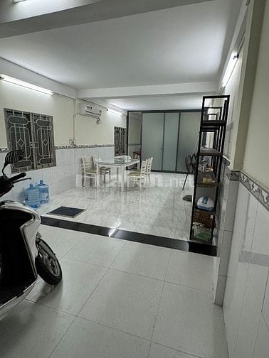 BÁN NHÀ HẺM Ô TÔ DẠ NAM - SÁT Q1 CÁCH CHỢ BẾN THÀNH CHỈ 3km, GIÁ 7 tỷ 