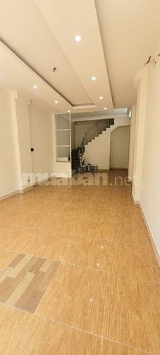 Cho thuê nhà mặt phố Văn Trì, bắc Từ Liêm, DT 50m2 x 5 tầng xây mới