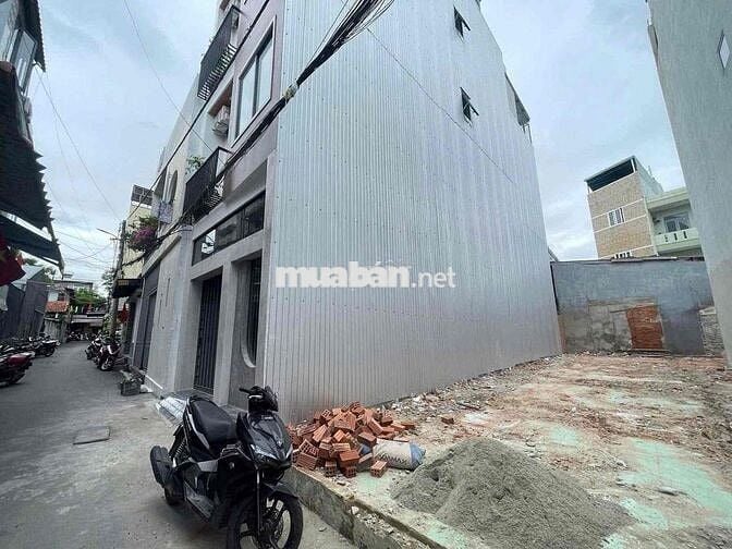 Đất kiệt oto 5m dũng sĩ thanh khê