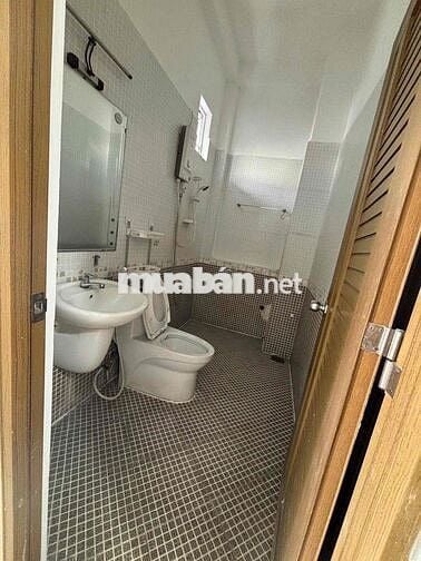 CHO THUÊ NHÀ MẶT TIỀN CHO CHDV/CẢI TẠO, (DT 4x40) LUỶ BÁN BÍCH,TÂN PHÚ
