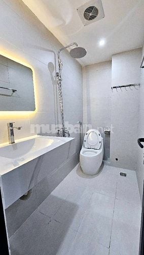 TRUNG TÂM CẦU GIẤY, ĐƯỜNG XUÂN THỦY: NHÀ ĐẸP Ở LUÔN, 20M RA ÔTÔ 
