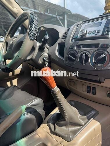 Toyota Fortuner 2011 Bảo Hành 1 Năm