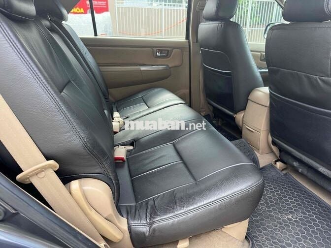 Toyota Fortuner 2011 Bảo Hành 1 Năm
