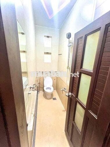cho thuê phòng cửa sổ gần cầu nguyễn tri phương