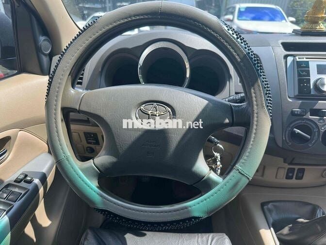 Toyota Fortuner 2011 Bảo Hành 1 Năm