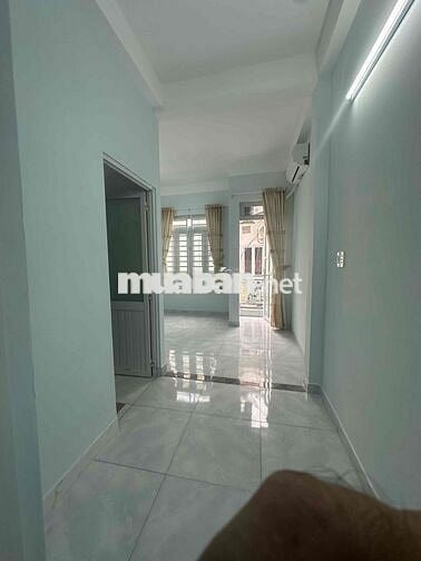 Nhà Mới 2PN Cách Hẻm Xe Hơi Vài Bước Chân, Trần Văn Đang Quận 3