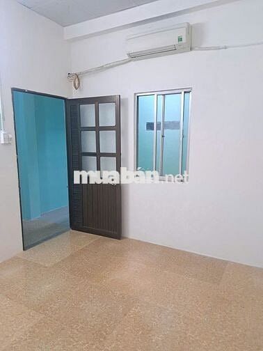 Phòng trọ 12m2 đường Âu Dương Lân, phường Chánh Hưng, Tp. Hồ Chí Minh