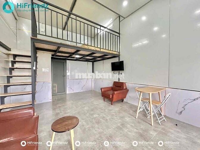 Duplex có ban công siêu rộng Free dịch vụ, tiền xe cách gigamall 2km