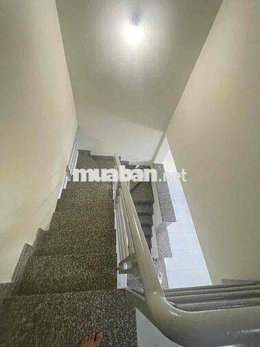 Trệt lầu 4*12; 2pn hẻm xe hơi đi gò vấp gần