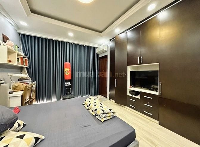 BÁN BIỆT THỰ ĐƯỜNG ĐẶNG VĂN NGỮ Q. PHÚ NHUẬN 7 TỶ 2 - 100m2 - SHR, HXH