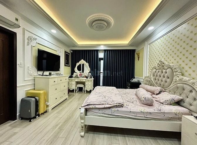 BÁN BIỆT THỰ ĐƯỜNG ĐẶNG VĂN NGỮ Q. PHÚ NHUẬN 7 TỶ 2 - 100m2 - SHR, HXH