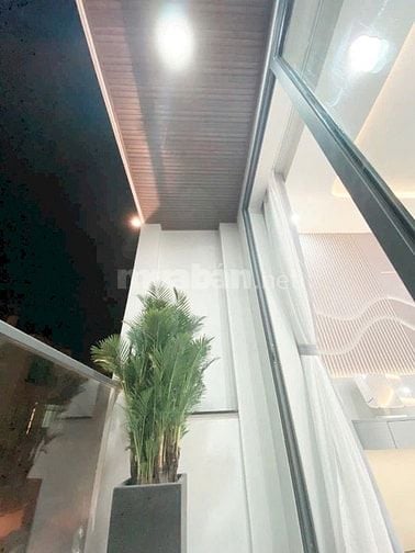 Nhà 3,6 x 13 đúc 1 trệt 3 lầu MẶT TIỀN đường số 4 phường 11 gò vấp 