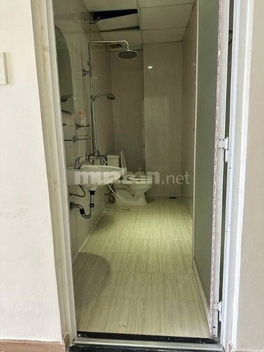 C/c Phú Thạnh,Nguyễn Sơn, TP:110m2, 2p ngủ,2wc, 10tr/th. 