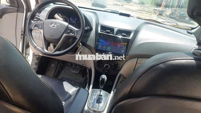 Bán xe Huynhdai Accent đời 2015 giá 248tr