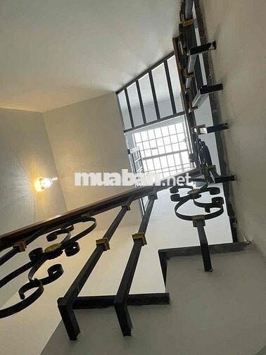 Bán gấp nhà 3 lầu Bình Tân, HXH đổ cửa, nhà mới vào ở ngay giá chỉ 5.x