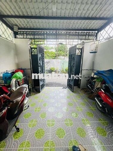 BÁN ĐẤT TẶNG NHÀ SÁT MT ĐƯỜNG HXH 120M2 FULL NỘI THẤT XÁCH VALI VÔ Ở