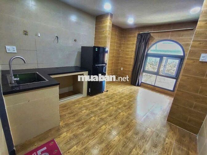 Căn hộ gác trống và full nội thất