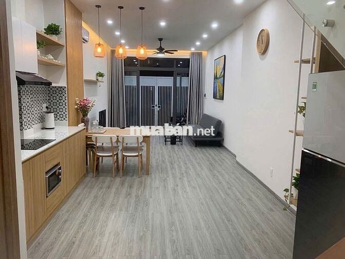 NHÀ 1T1L SÂN ĐẬU OTO NGAY CHỢ HIỆP BÌNH. SẴN NỘI THẤT