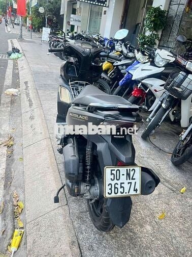 Honda air blade 125 4val 2023 mới 90% Bstp chính c