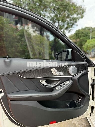 Mercedes Benz C Class 2015 C300 AMG - full lịch sử