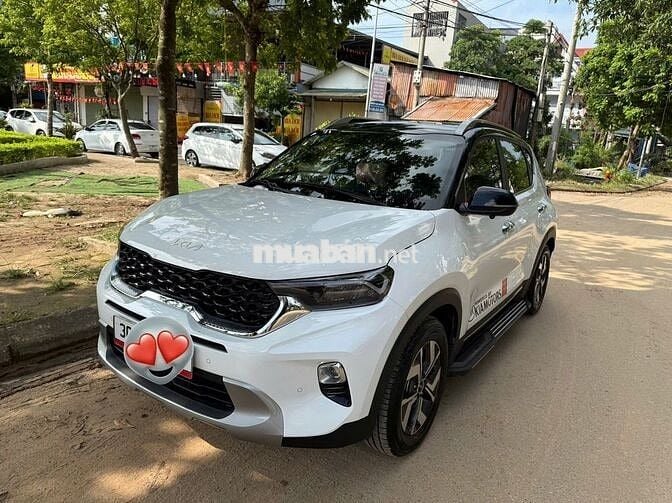 Kia Sonet 2023 Premium 1.5 AT - 12000 km