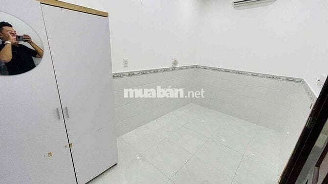 2PN CÓ BAN CÔNG CỬA SỔ 45m2 KHÔNG GIỚI HẠN NGƯỜI Ở HẺM ÔTÔ TẬN CỬA