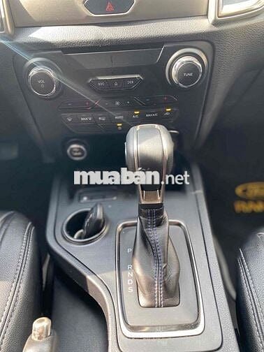Ford Everest 2019 Trend 2.0L  AT 4x2 - 72000 km