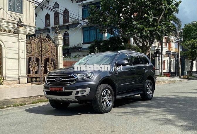 Ford Everest 2019 Trend 2.0L  AT 4x2 - 72000 km