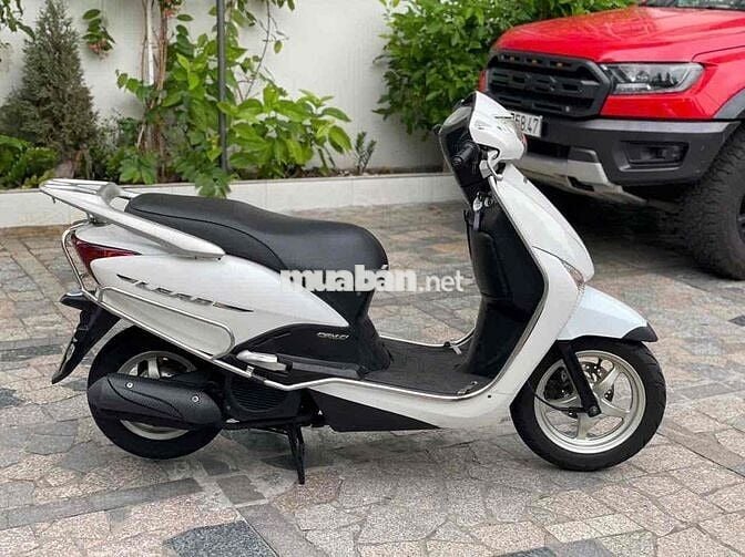 Lead 110 Fi 2013 trả trc 5tr9 nhận xe