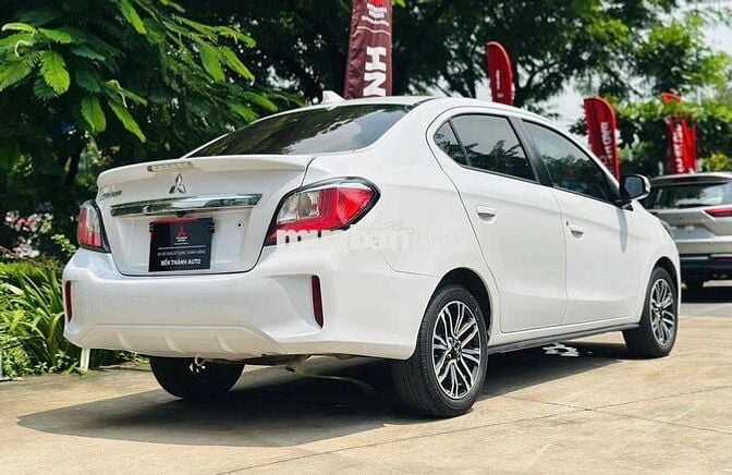 Mitsubishi Attrage 2021 CVT Premium - 61000 km