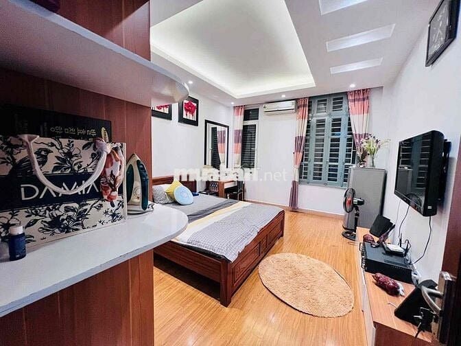 🏡 BÁN NHÀ CẦU GIẤY – LÔ GÓC, NỞ HẬU – 50M RA Ô TÔ – 45m² – HƠN 9 TỶ