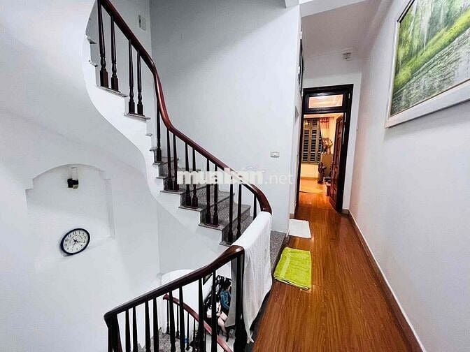 🏡 BÁN NHÀ CẦU GIẤY – LÔ GÓC, NỞ HẬU – 50M RA Ô TÔ – 45m² – HƠN 9 TỶ