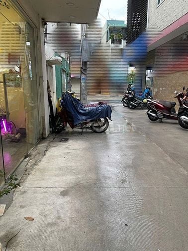Bán nhà cấp 4 có 3 lầu dt 66m2 đất hẻm 4m đường Võ Văn Tần Quận 3