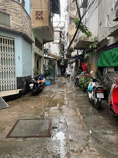 Bán nhà cấp 4 có 3 lầu dt 66m2 đất hẻm 4m đường Võ Văn Tần Quận 3