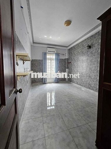 Trệt lửng 2 lầu 7*8; 4pn sân thượng Rẻ chốt lẹ