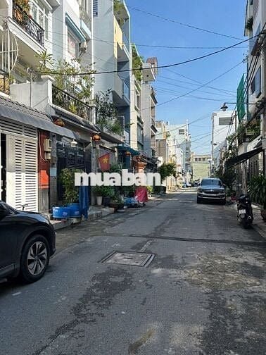 Nhà Bán, 2.5 tấm ,sổ hồng riêng. xây kiên cố. Hướng đông-5x17m