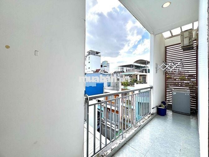 Căn Hộ Studio 40m2 Full Luxury NT 2 Balcon Lớn Ngay Ngã 6 Cộng Hoà